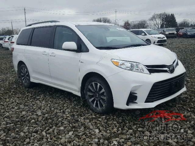 TOYOTA SIENNA 2018 - 5TDJZ3DC2JS191547