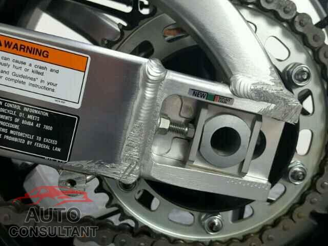 HONDA CBR CYCLE 2015 - JH2PC4009FK800443