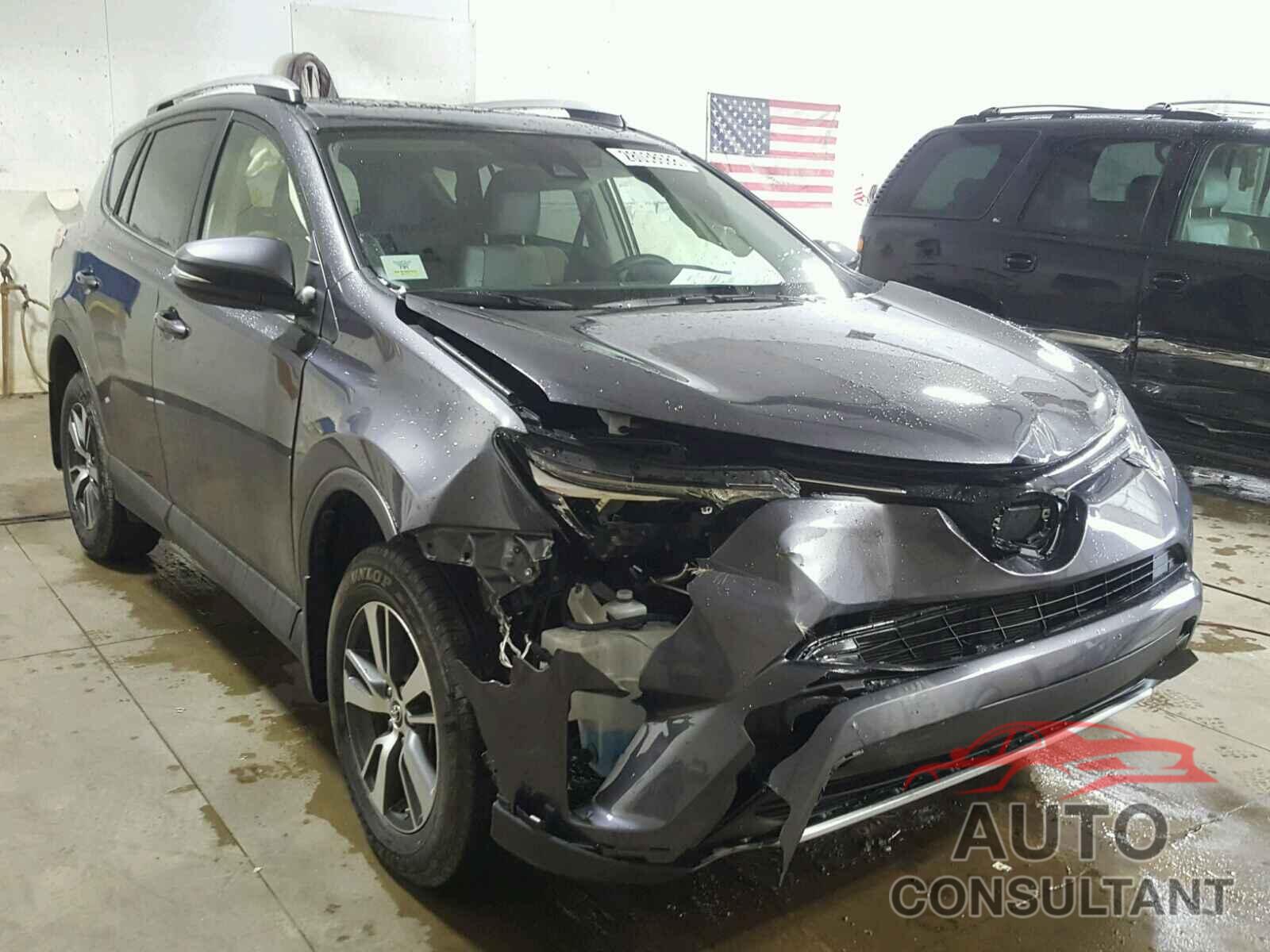 TOYOTA RAV4 2017 - JTMRFREV9HJ117130