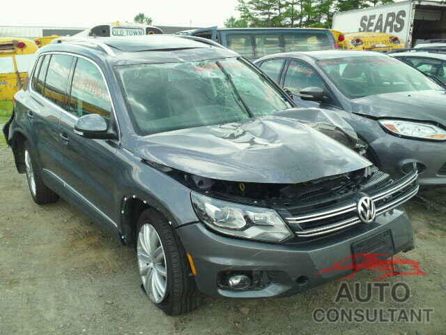 VOLKSWAGEN TIGUAN 2016 - WVGBV7AX3GW594777