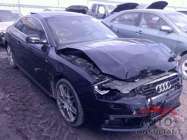 AUDI A5 2015 - WAUMFBFRXFA038742