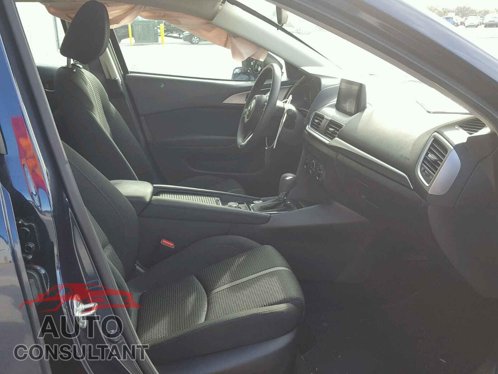 MAZDA 3 2017 - 3MZBN1U77HM131925