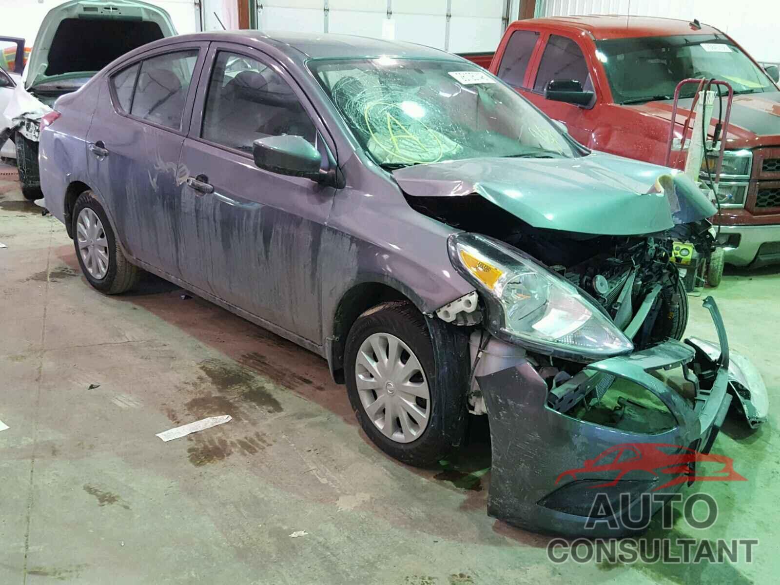 NISSAN VERSA 2017 - 3N1CN7AP0HL830398
