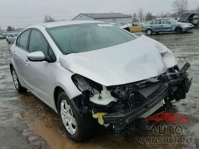 KIA FORTE 2017 - 3KPFK4A76HE049245