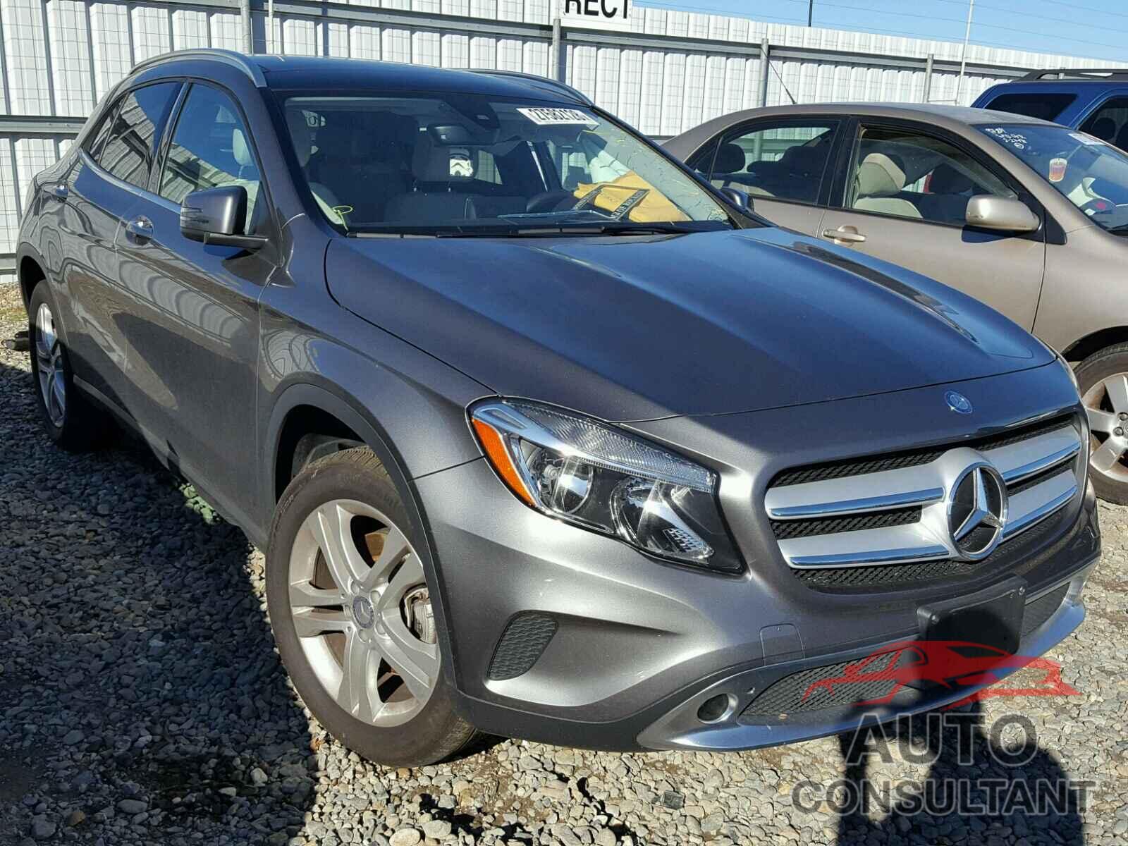 MERCEDES-BENZ GLA250 2016 - WDCTG4GB4GJ238228
