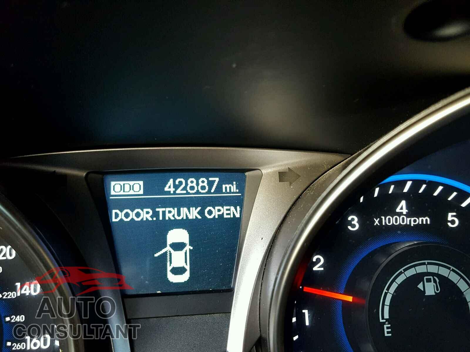 HYUNDAI GENESIS 2015 - KMHHT6KJ3FU130077