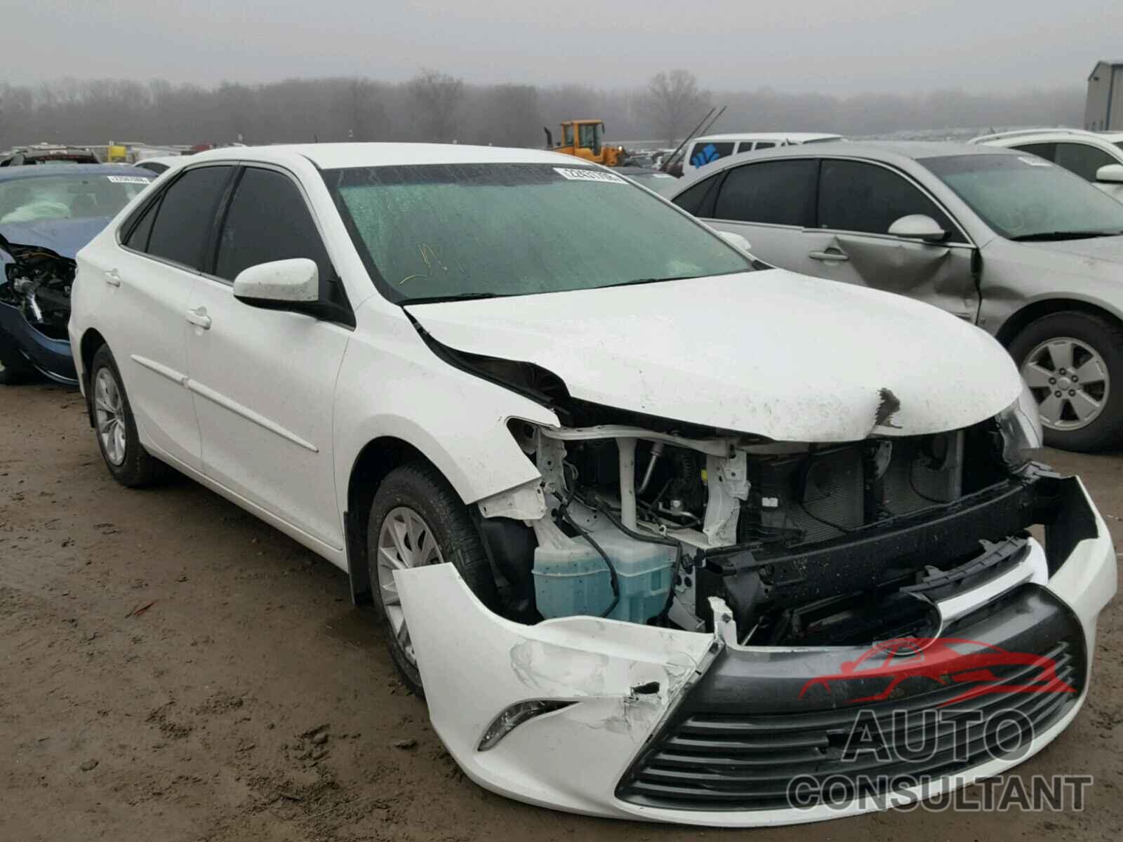 TOYOTA CAMRY 2015 - 4T4BF1FKXFR453616
