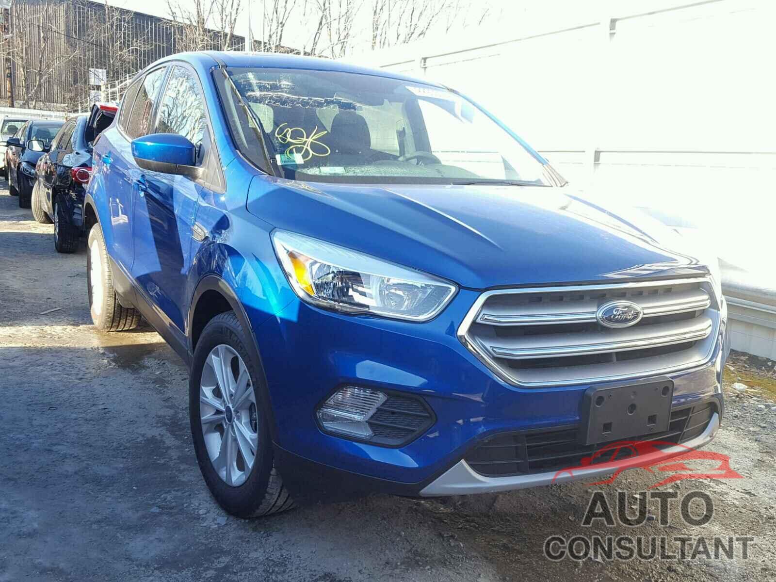 FORD ESCAPE 2017 - 1FMCU9GD8HUE61140