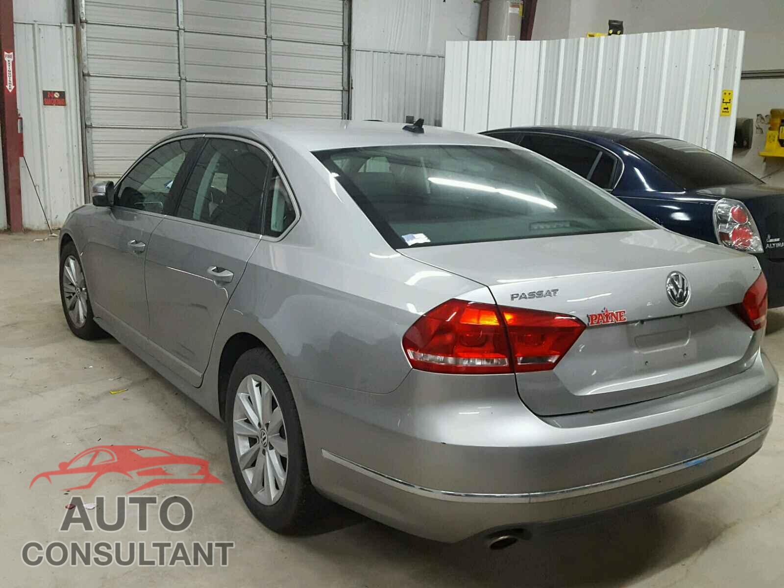VOLKSWAGEN PASSAT 2013 - 1VWCH7A32DC099266