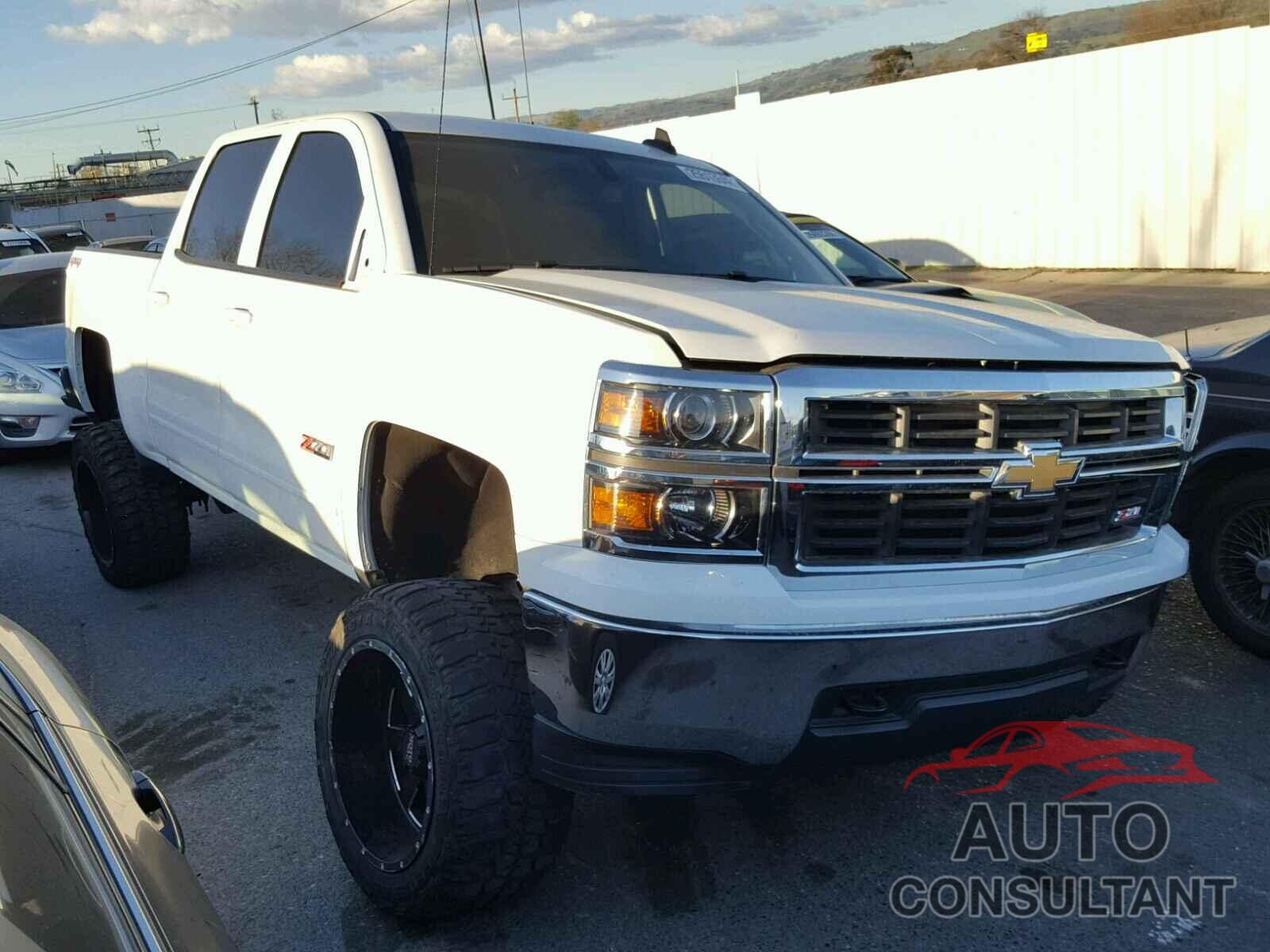 CHEVROLET SILVERADO 2015 - 3GCUKREC2FG104724