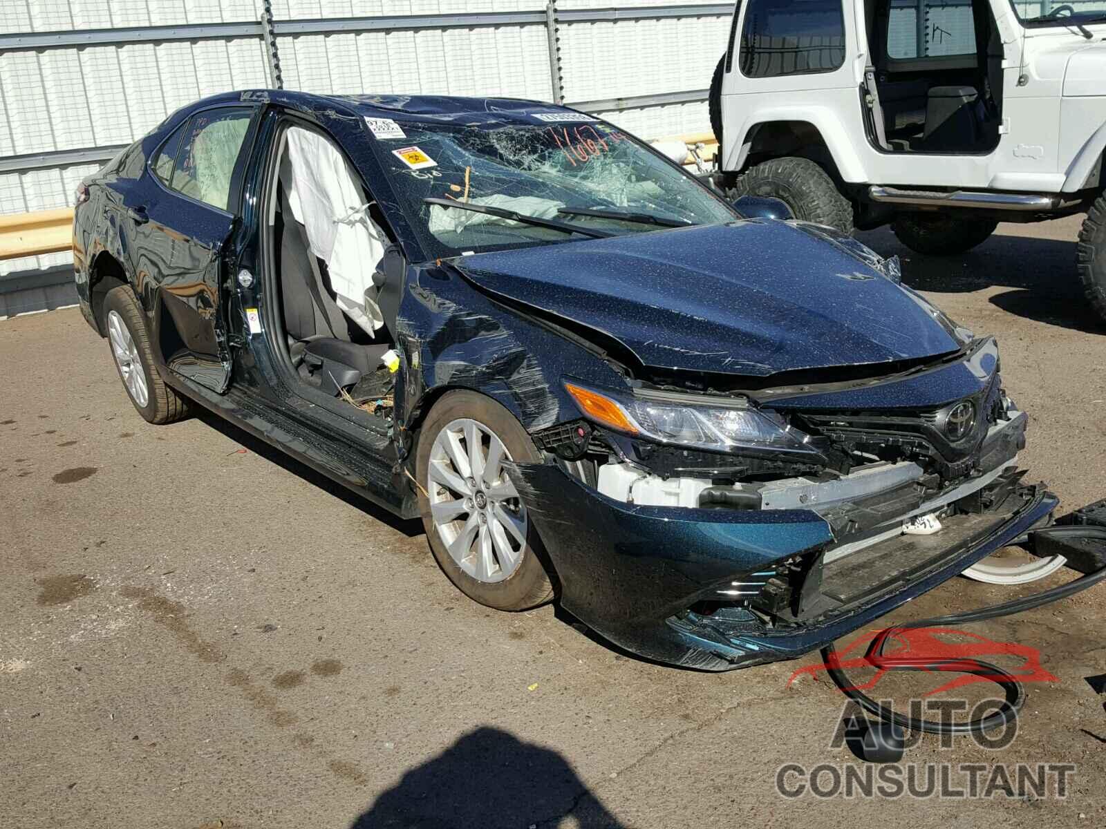 TOYOTA CAMRY 2018 - JTNB11HK3J3047598