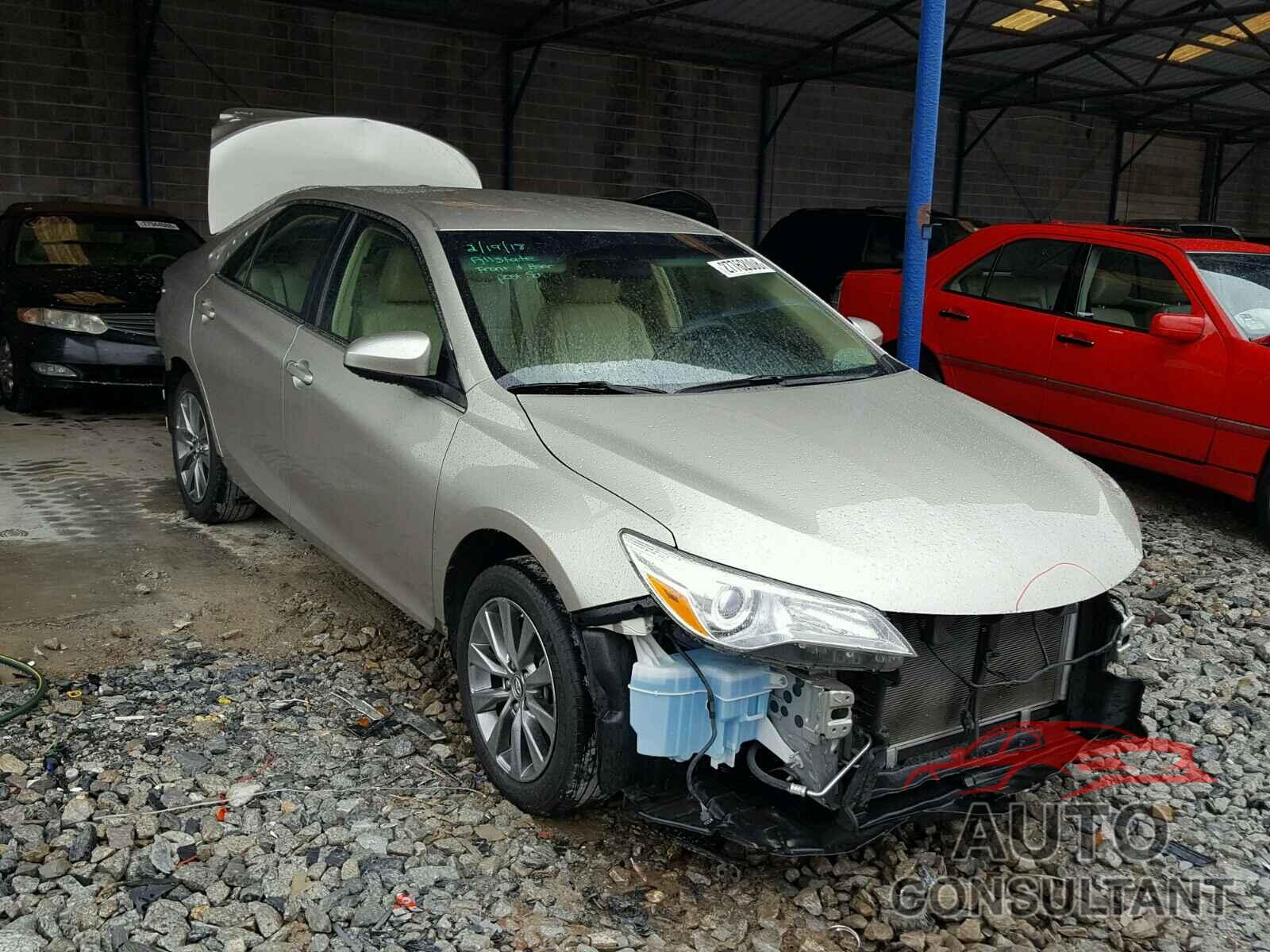 TOYOTA CAMRY 2015 - 4T4BF1FK7FR449300