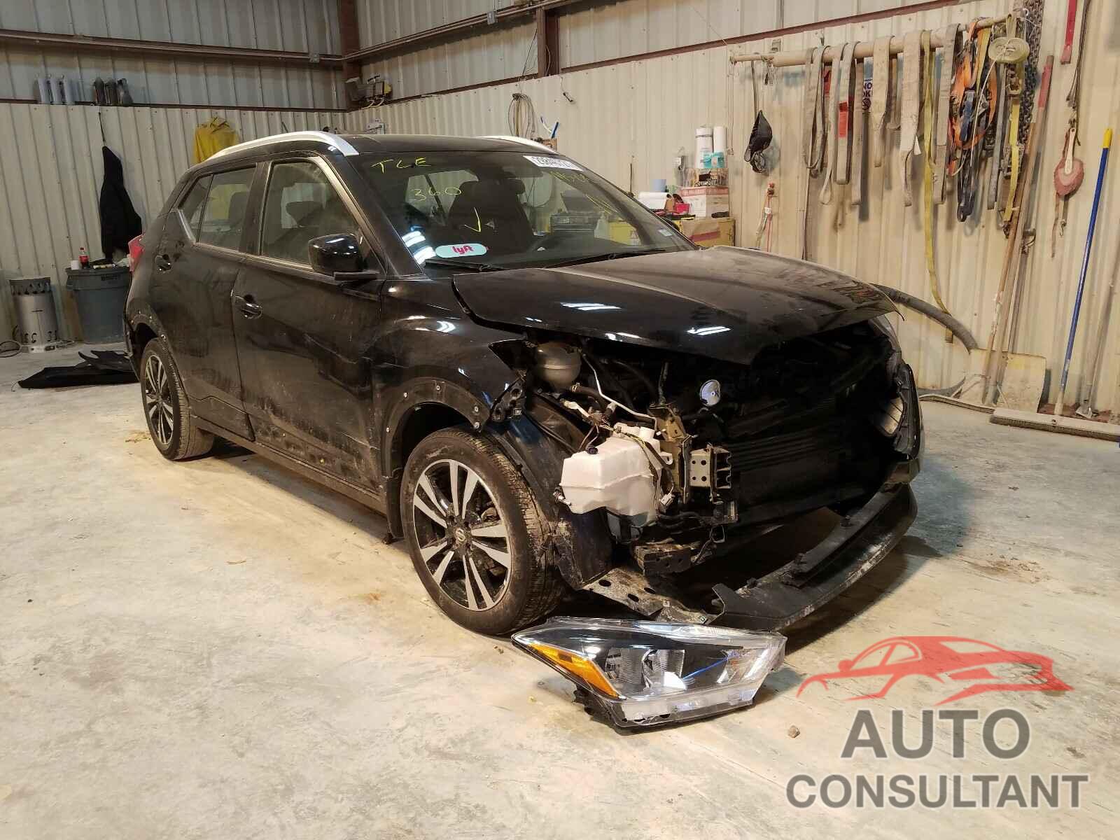 NISSAN KICKS 2018 - 3N1CP5CU6JL511367