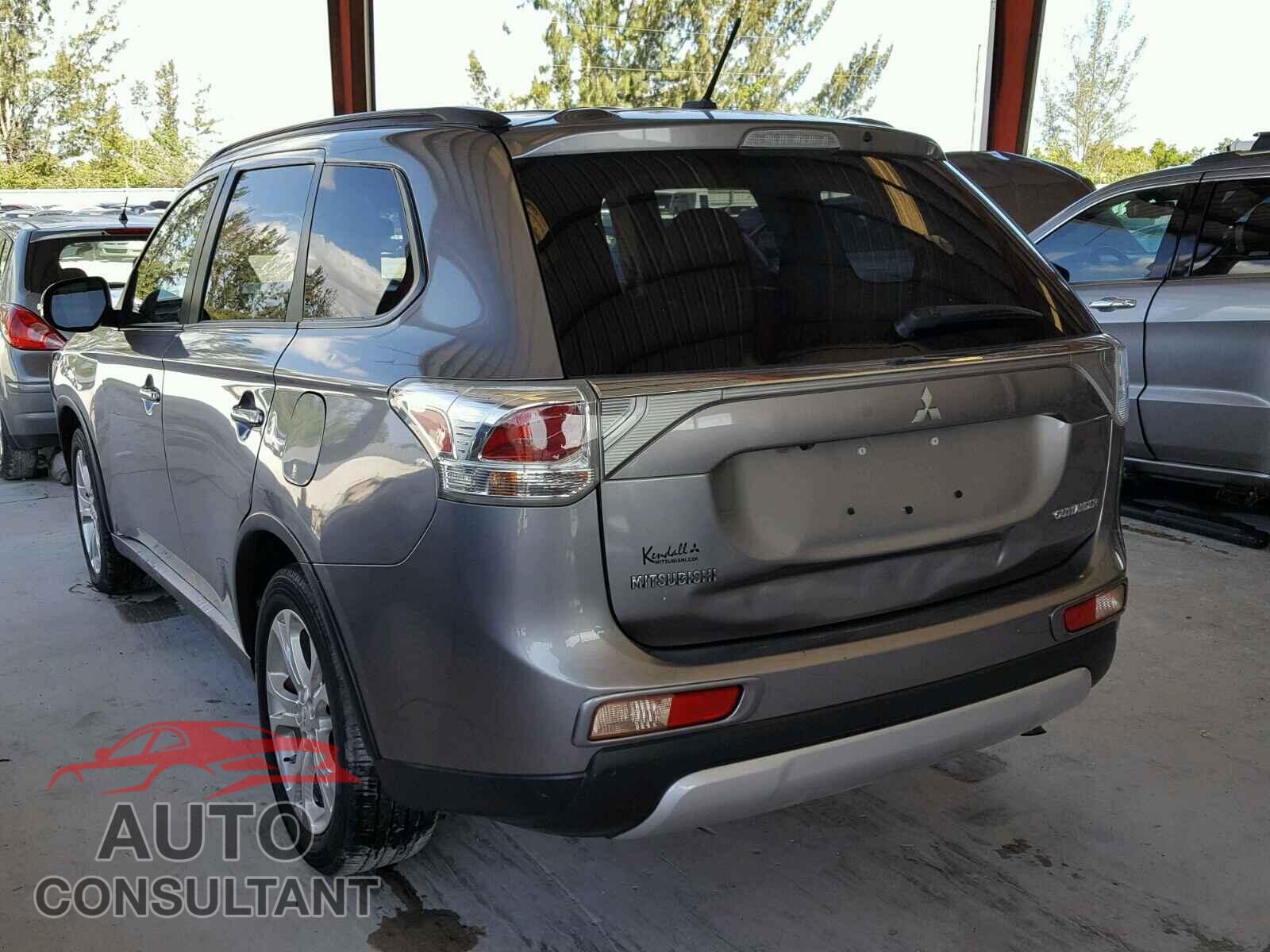 MITSUBISHI OUTLANDER 2015 - JA4AD3A35FZ004403
