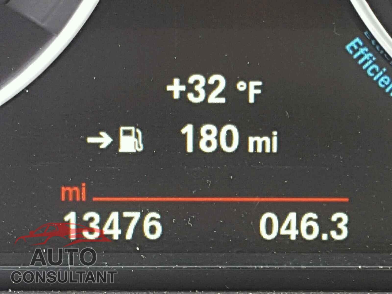BMW 3 SERIES 2016 - WBA8E3G5XGNU05445