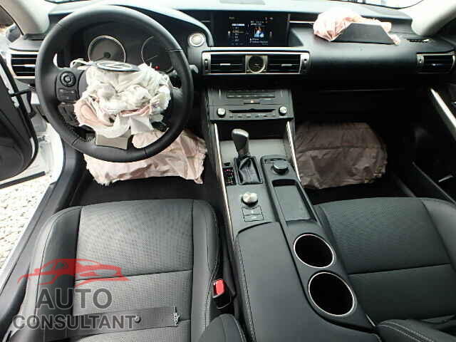 LEXUS IS250 2015 - JTHBF1D27F5070100