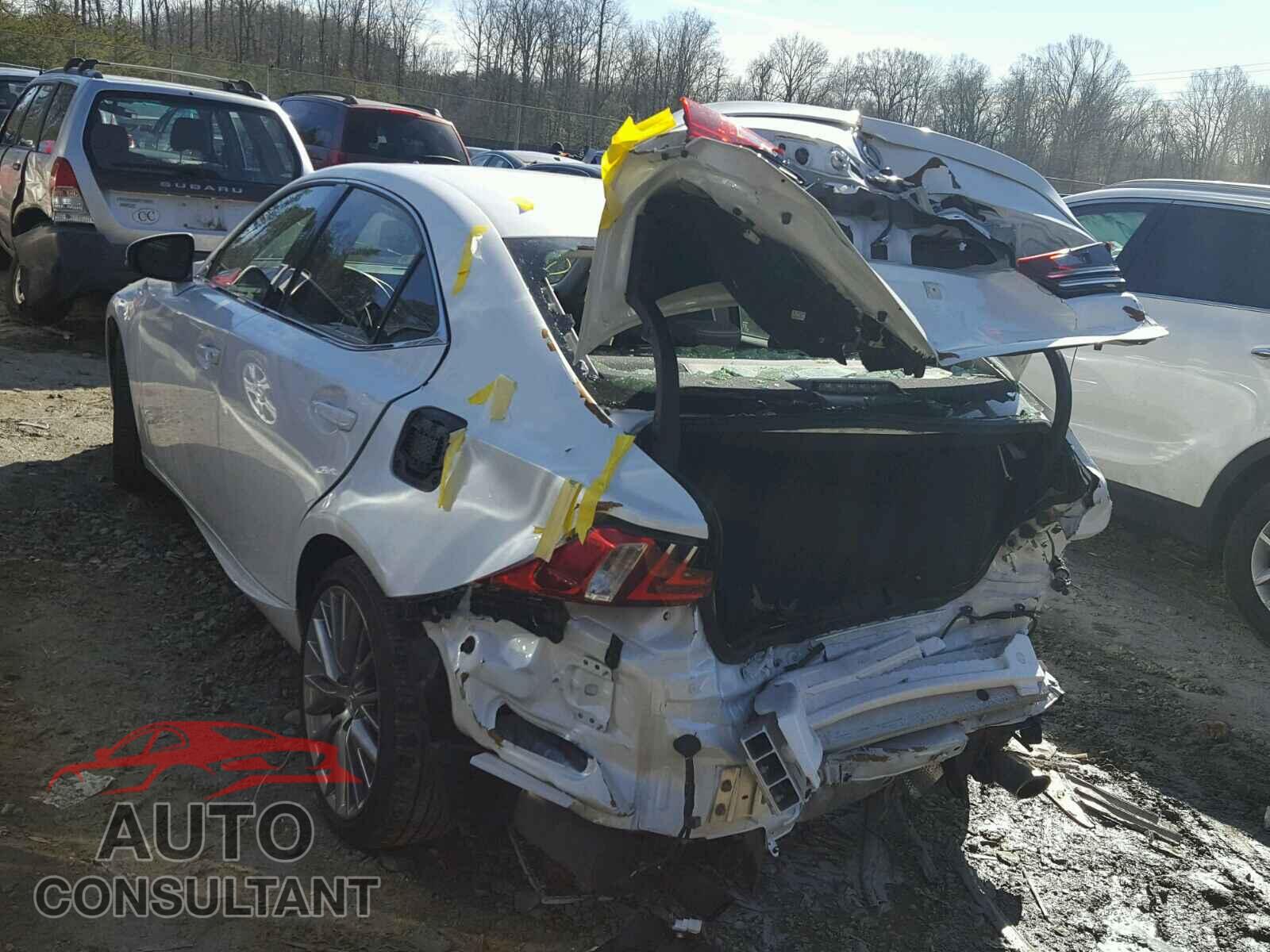 LEXUS IS250 2015 - JTHCF1D27F5029535