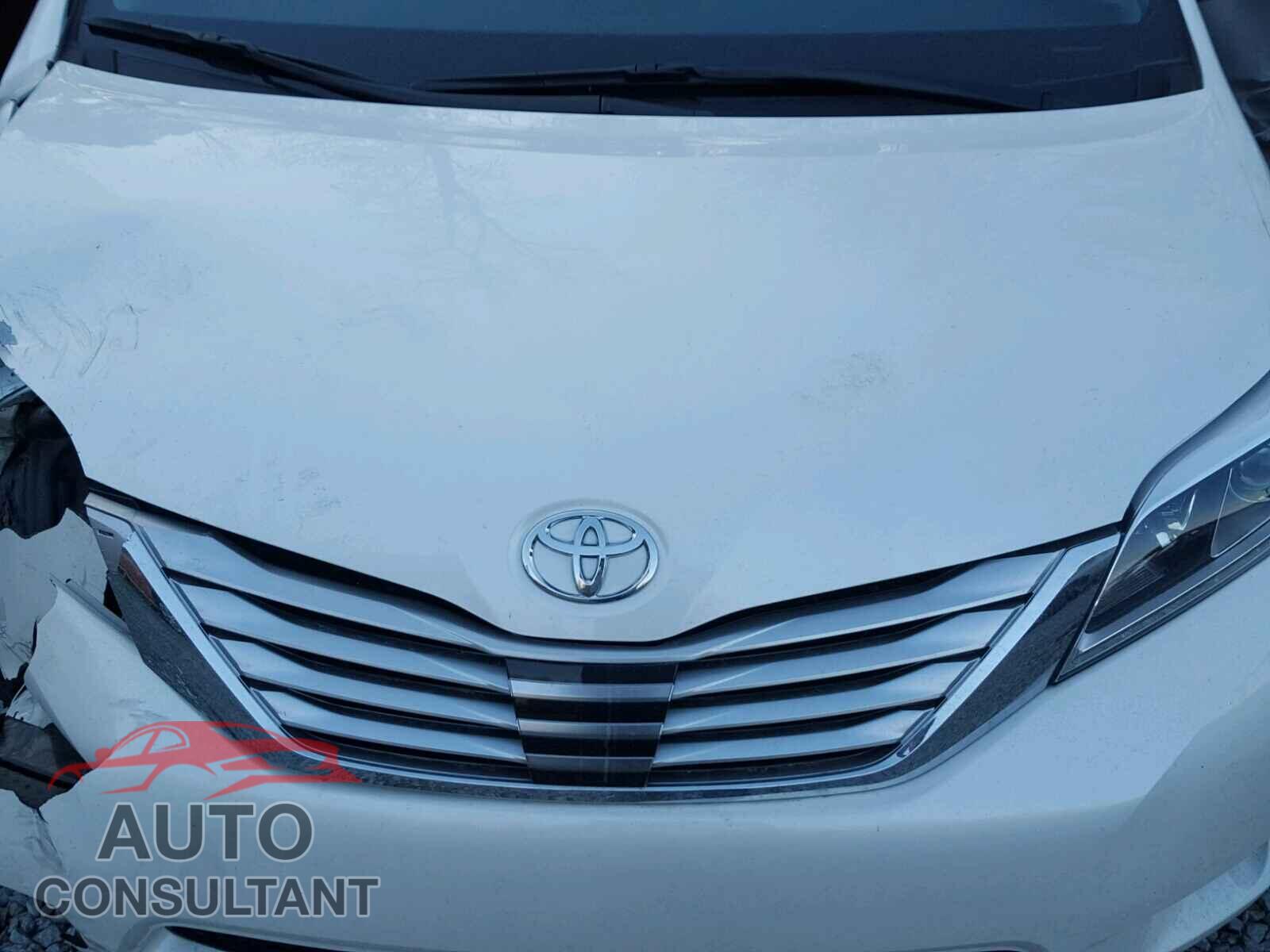 TOYOTA SIENNA 2017 - 5TDYZ3DC2HS783667