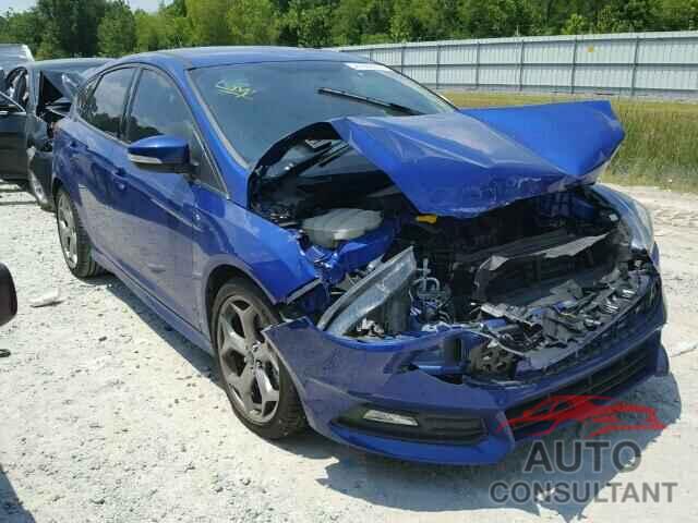 FORD FOCUS 2015 - 1FADP3L99FL323467