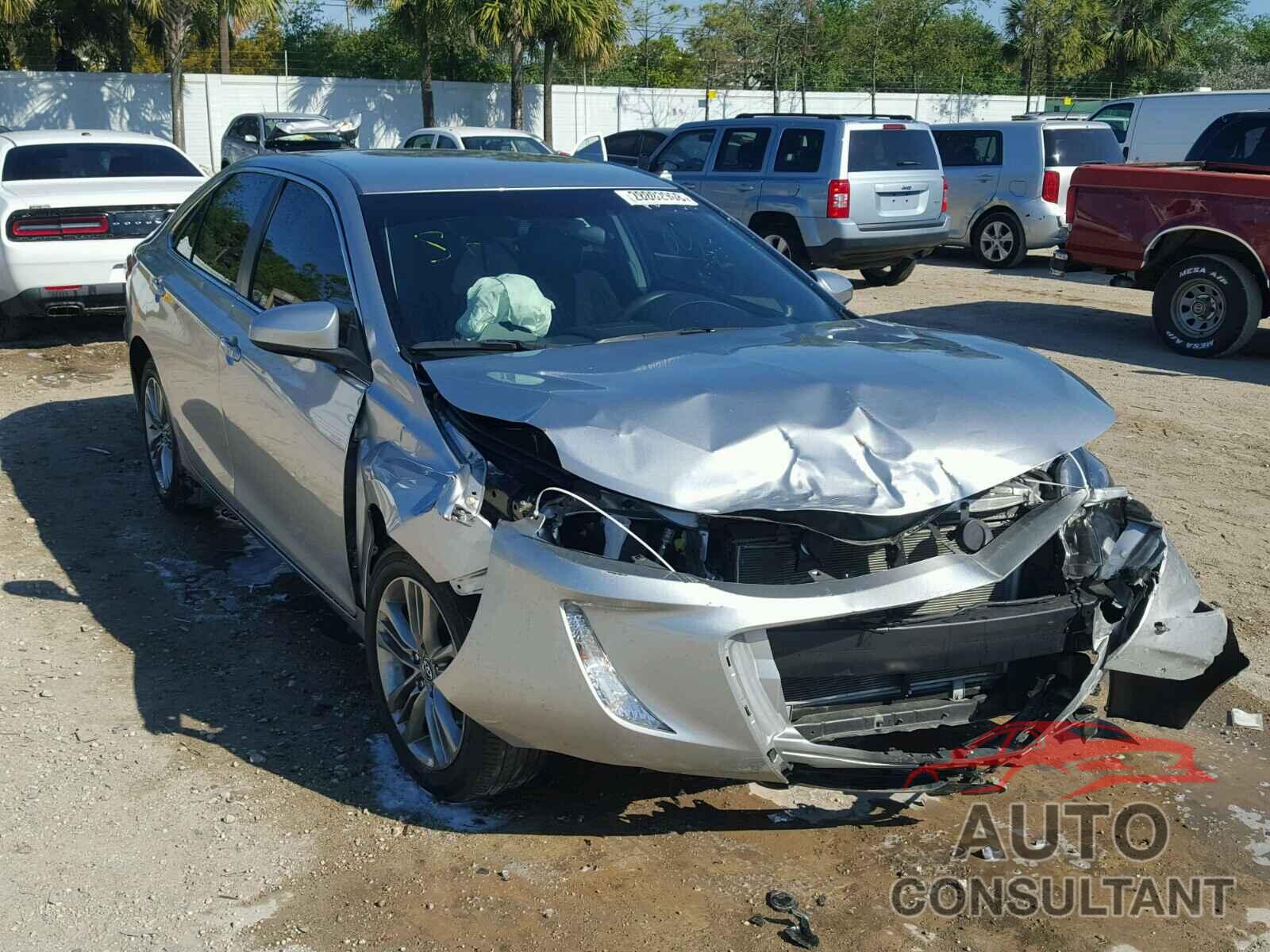 TOYOTA CAMRY 2016 - 4T1BF1FKXGU513714