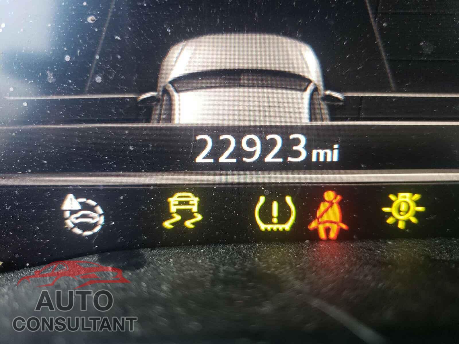AUDI A4 2017 - WAUDNAF42HN056942