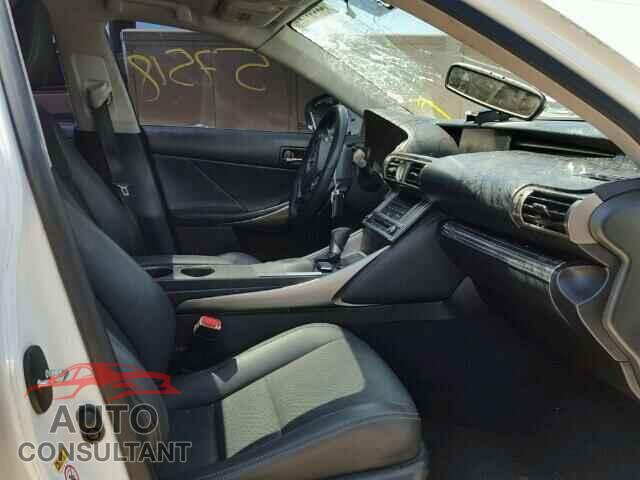 LEXUS IS250 2015 - JTHBF1D20F5064235