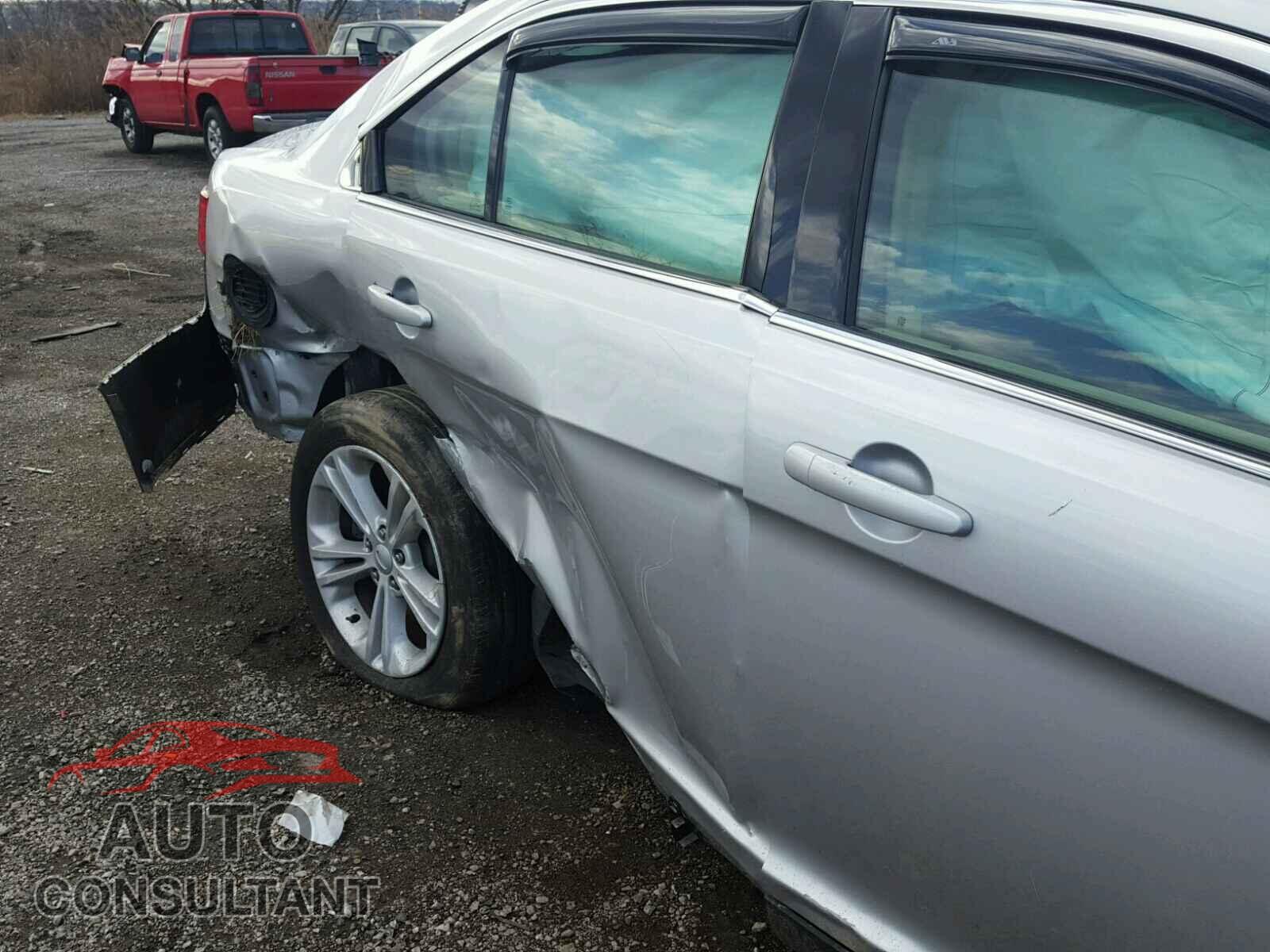 FORD TAURUS 2016 - 1FAHP2D89GG135883