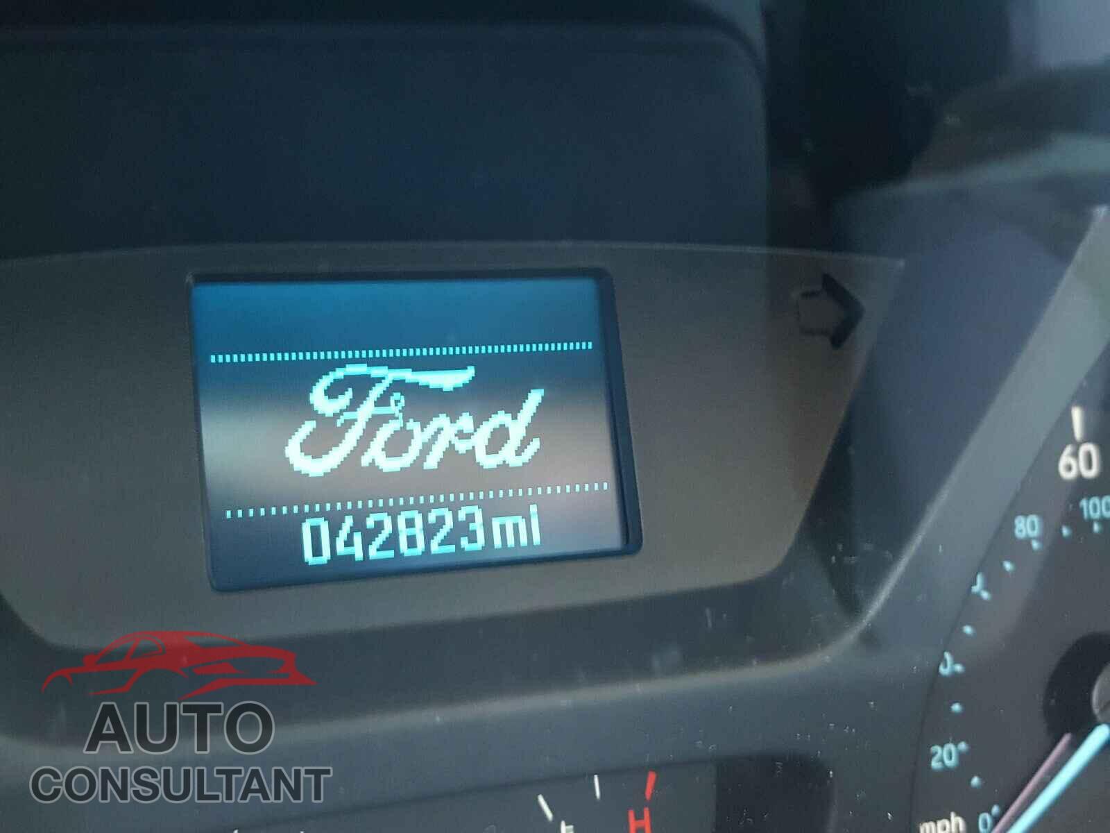 FORD TRANSIT CO 2017 - 1FTYR2YM1HKA28773