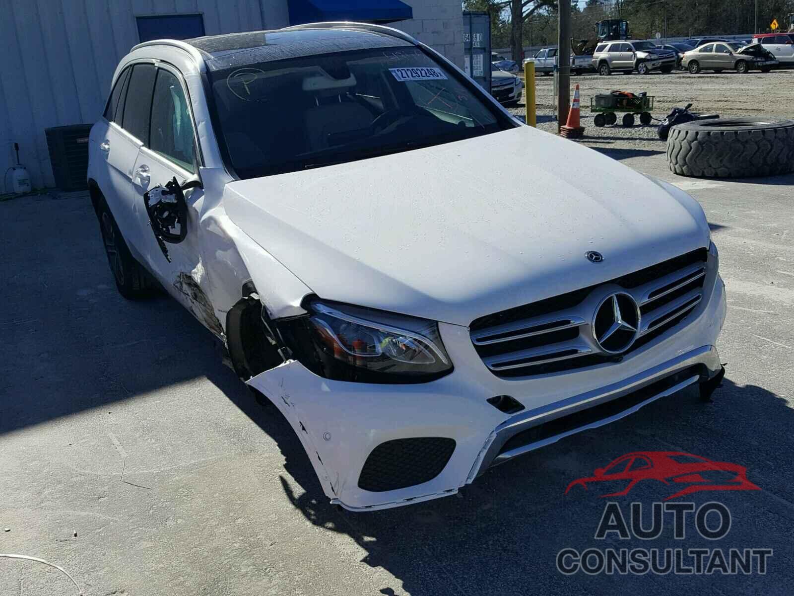 MERCEDES-BENZ GLC300 2018 - WDC0G4JB9JV024346