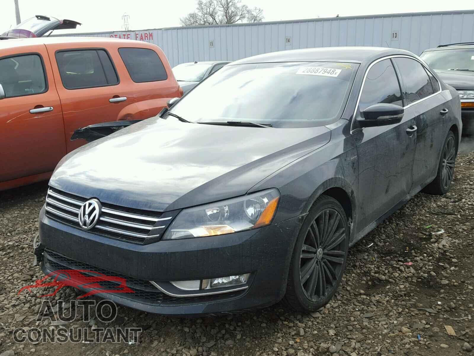 VOLKSWAGEN PASSAT 2015 - 1VWBT7A30FC005639
