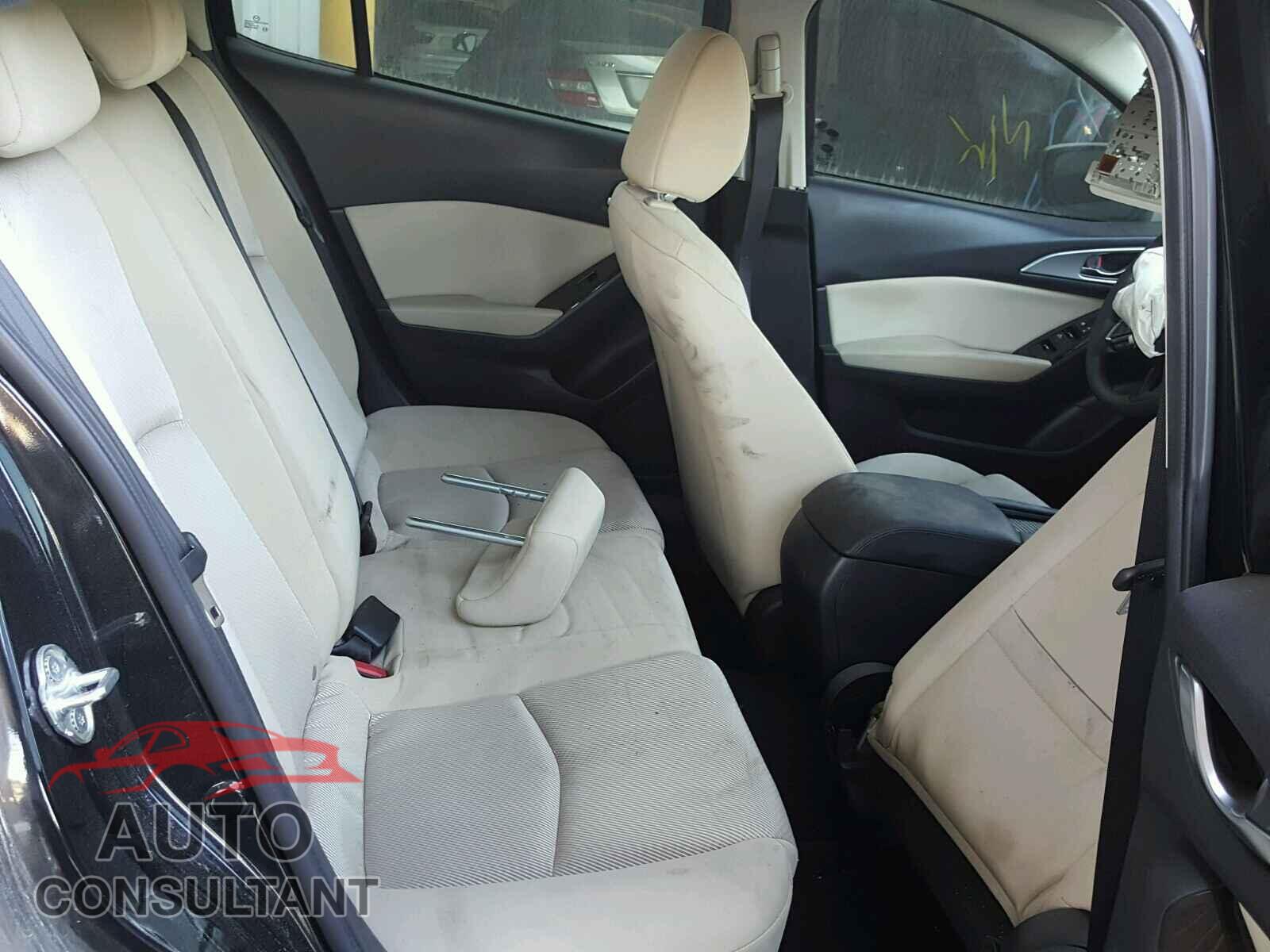 MAZDA 3 2017 - 3MZBN1U7XHM122801