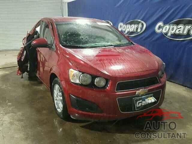 CHEVROLET SONIC 2015 - 1G1JC5SB8F4172052