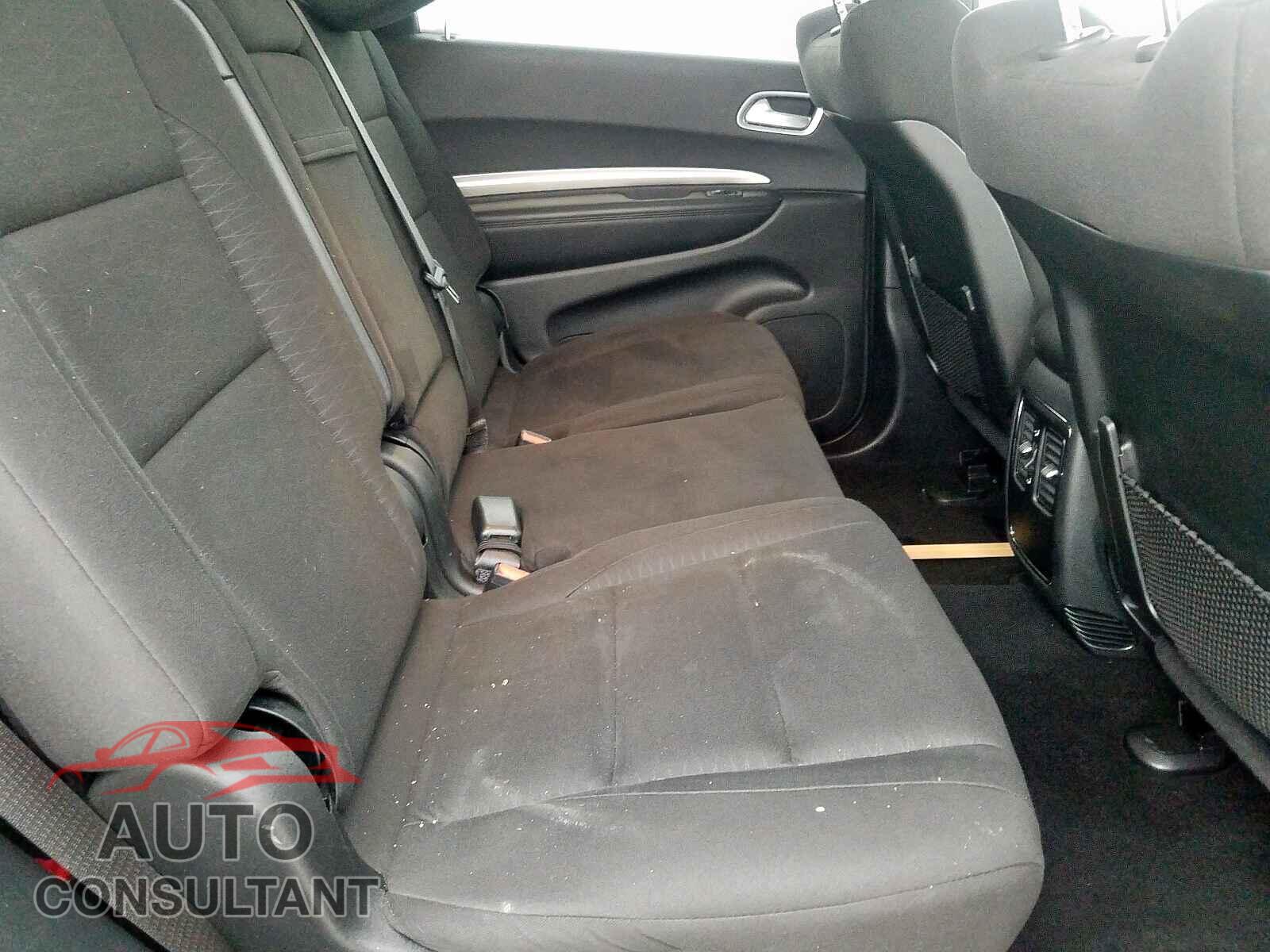 DODGE DURANGO SX 2019 - 1FA6P8CF5G5252057