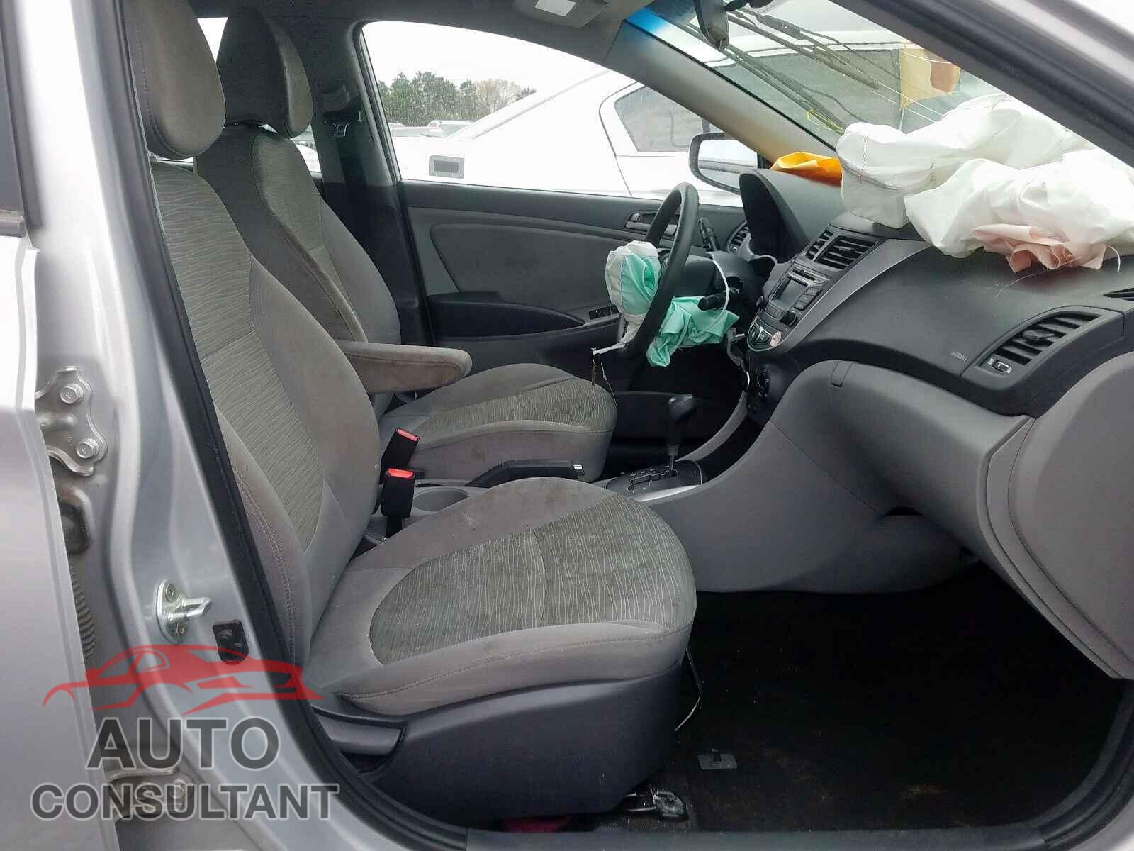 HYUNDAI ACCENT 2016 - KMHCT4AE6GU061101