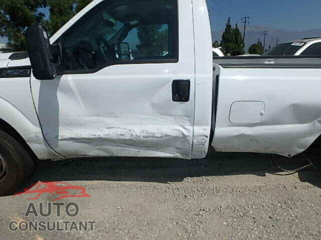 FORD F250 2015 - 1FTBF2A60FEA82085
