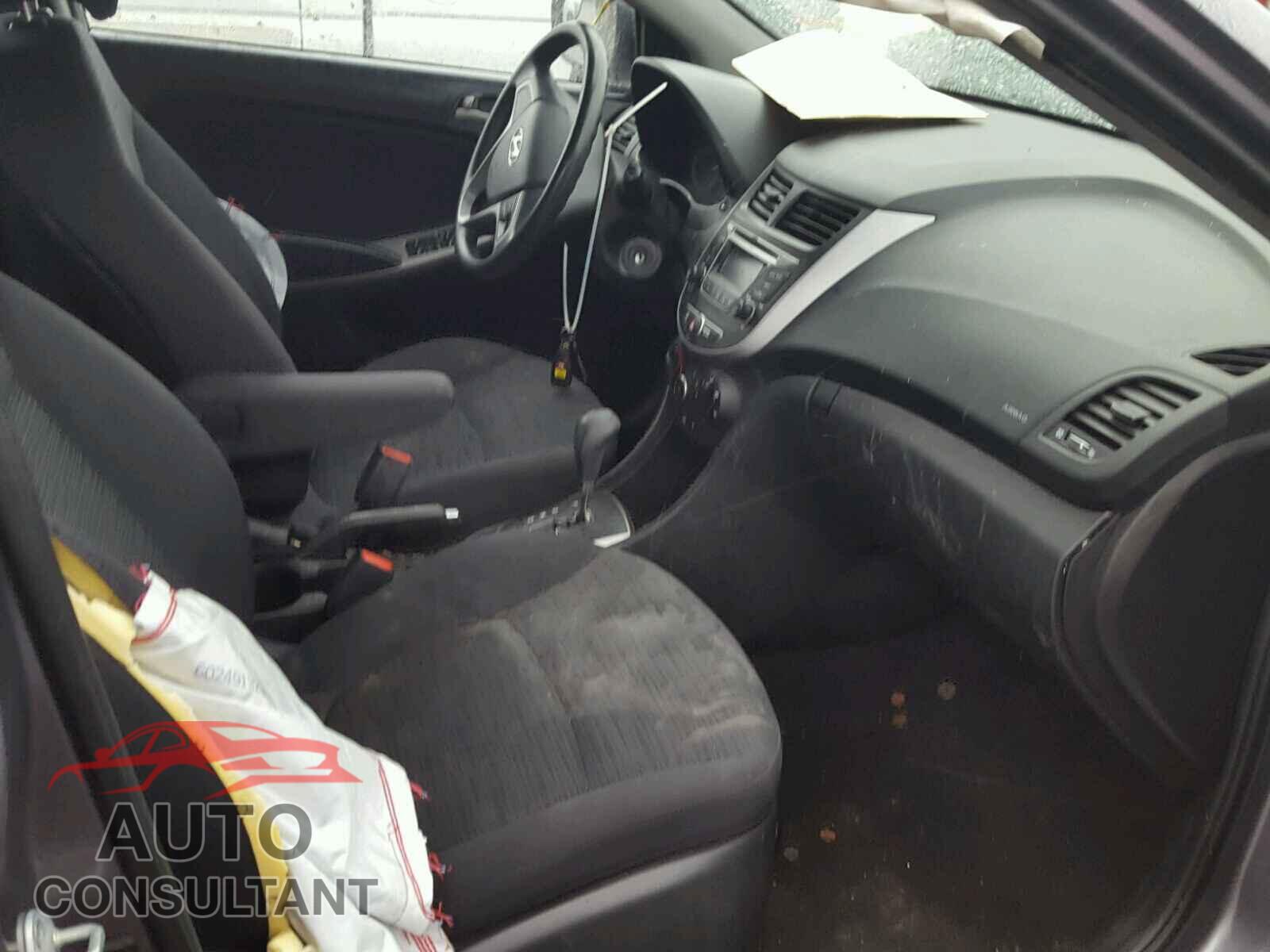 HYUNDAI ACCENT 2015 - KMHCT5AE3FU198971