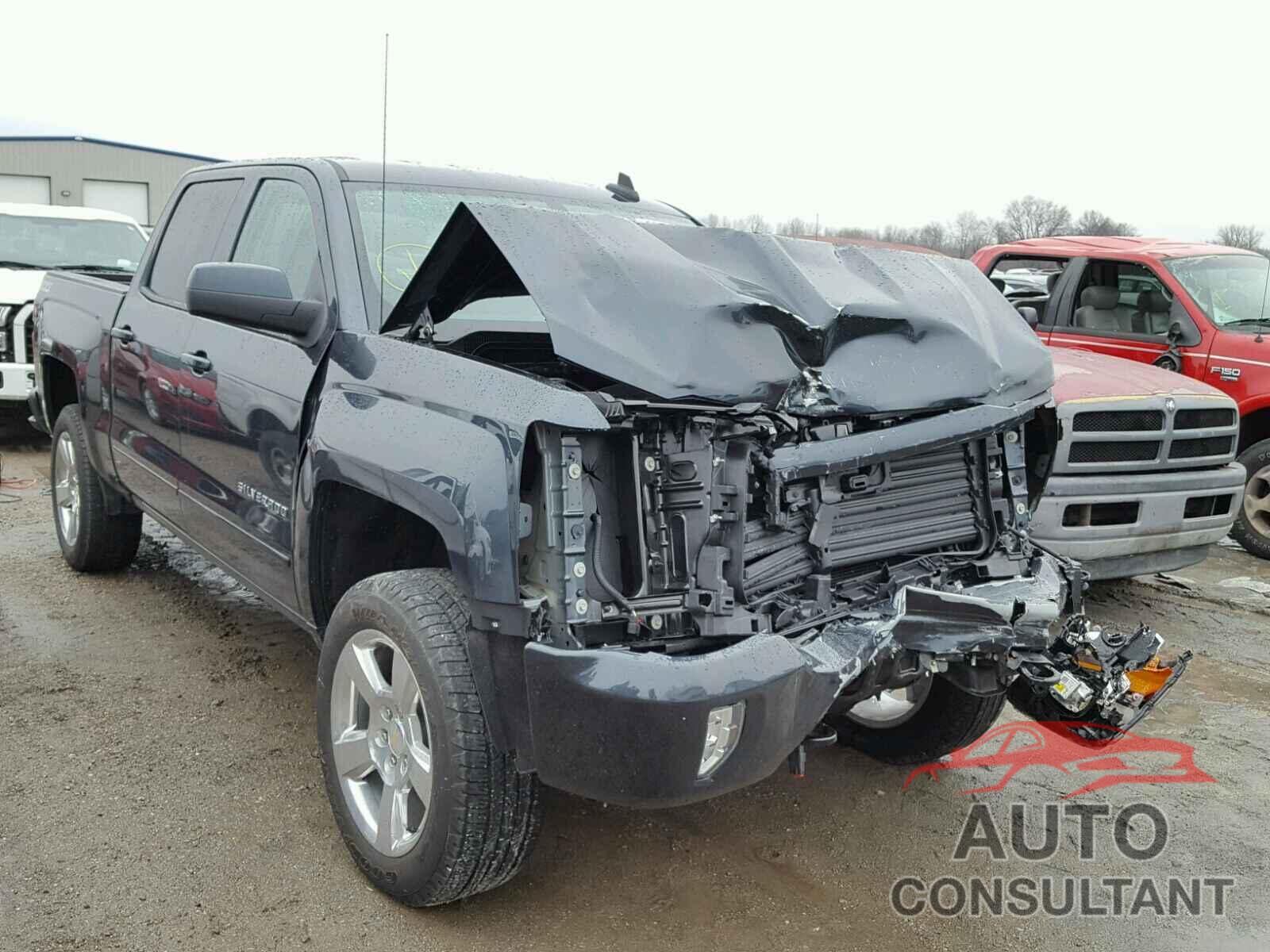 CHEVROLET SILVERADO 2017 - 3GCUKREC8HG465023