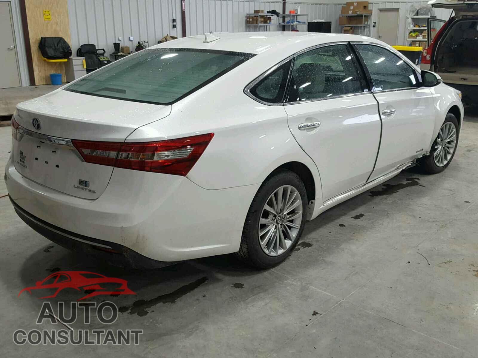 TOYOTA AVALON 2018 - 4T1BD1EB4JU060561