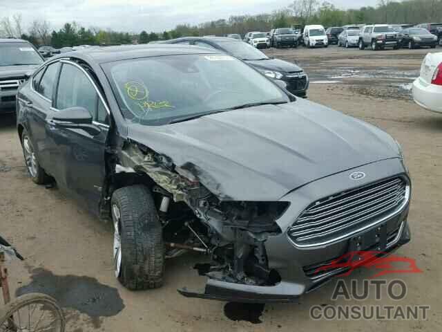 FORD FUSION 2015 - 3FA6P0SU9FR201884