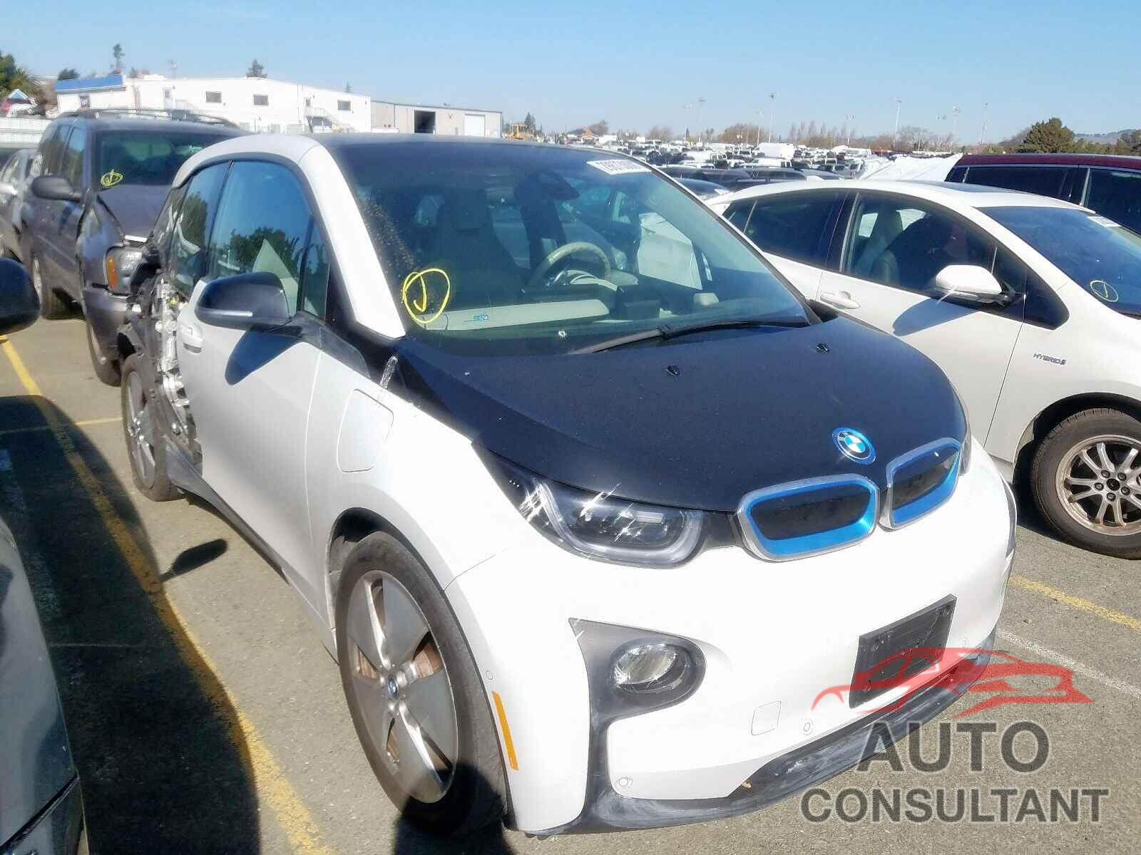 BMW I SERIES 2015 - 3N1CN7AP5KL870869