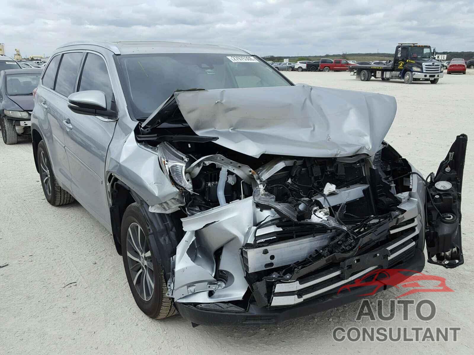 TOYOTA HIGHLANDER 2018 - 5TDJZRFHXJS525951