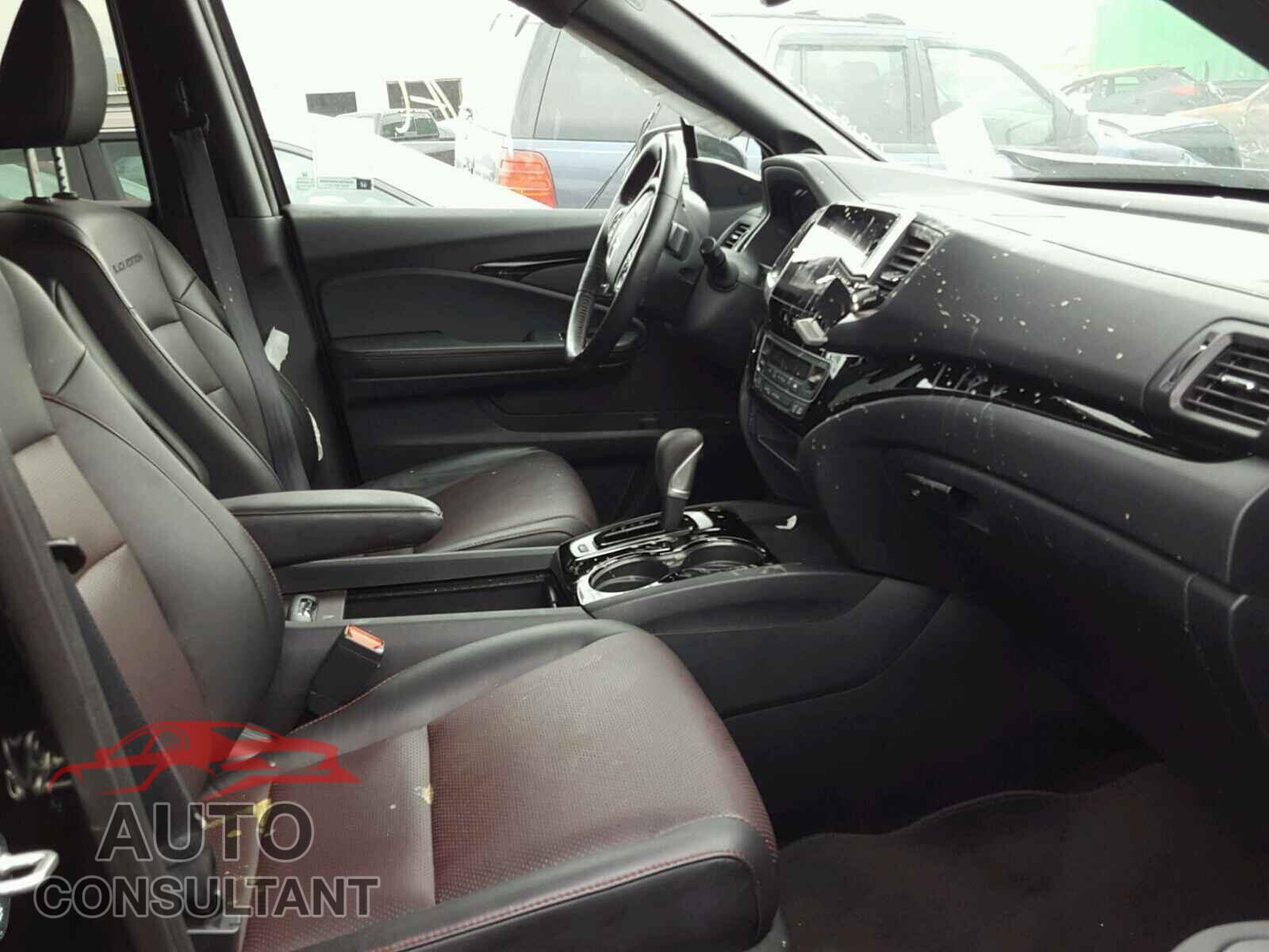HONDA RIDGELINE 2017 - 5FPYK3F86HB013576