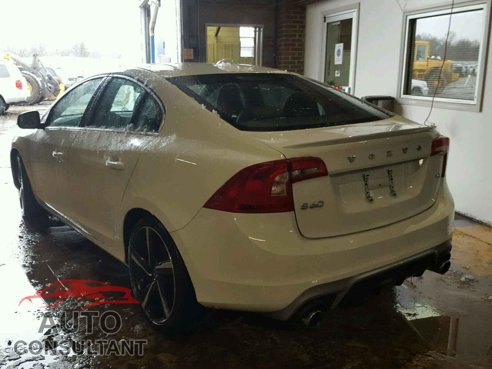 VOLVO S60 2016 - YV126MFP4G2394176