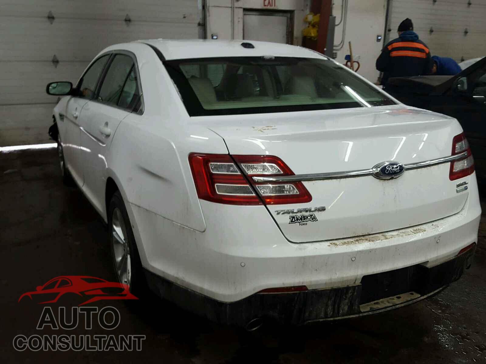 FORD TAURUS 2015 - 1FAHP2H85FG165374