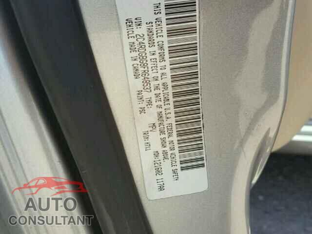 DODGE CARAVAN 2015 - 2C4RDGBG8FR648537