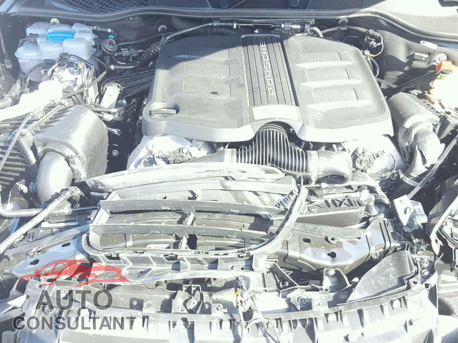 PORSCHE CAYENNE 2018 - WP1AD2A21JLA81142