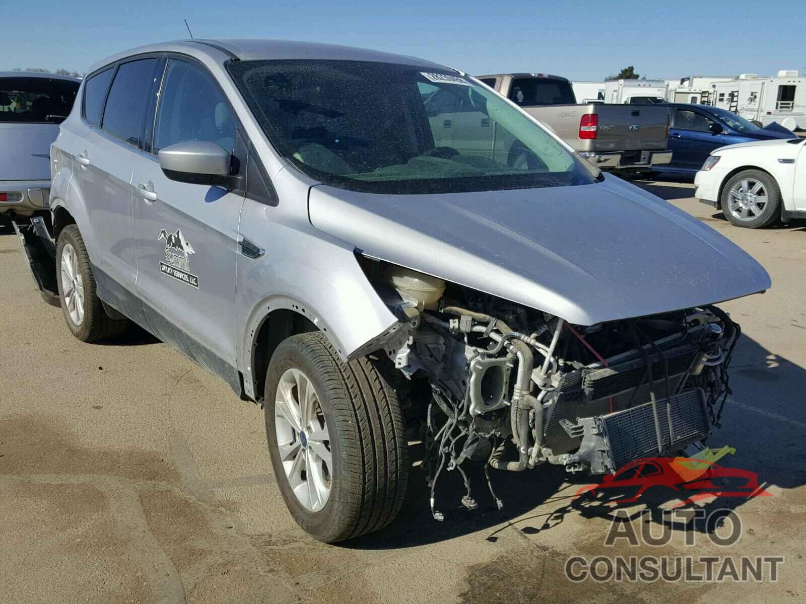 FORD ESCAPE 2017 - 1FMCU9GD4HUA52083