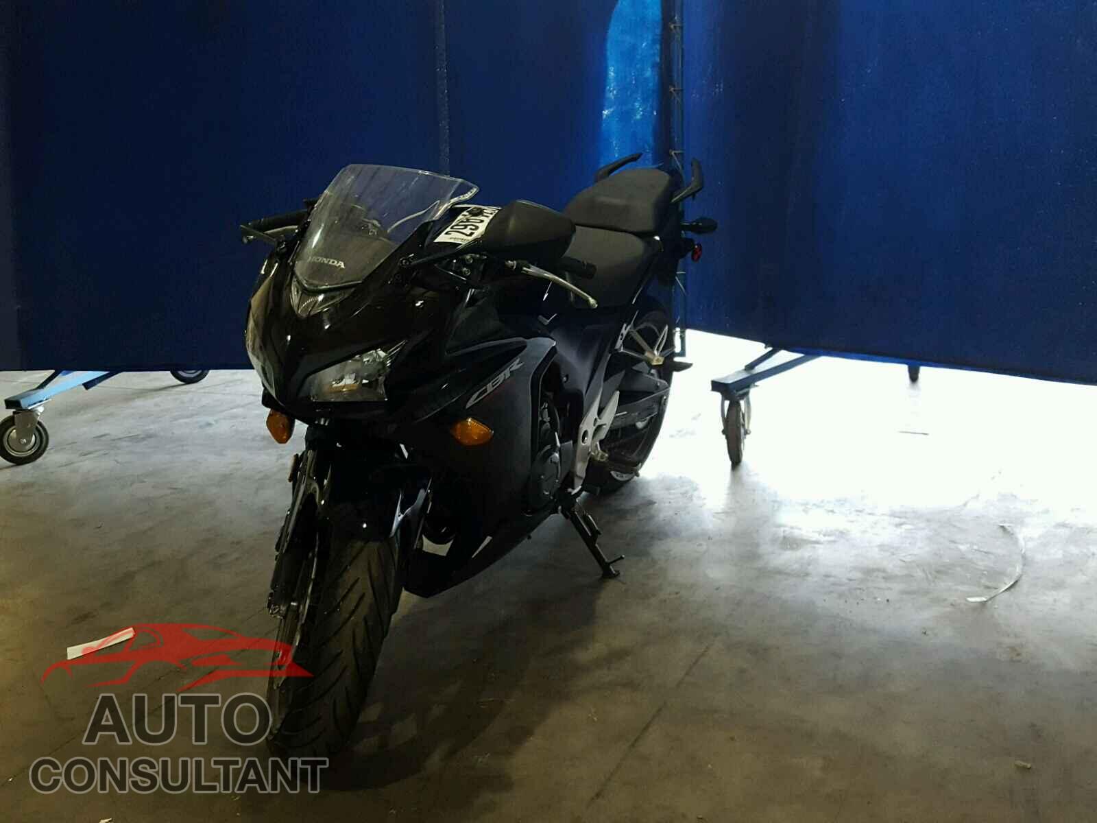 HONDA CBR CYCLE 2015 - MLHPC4460F5201059