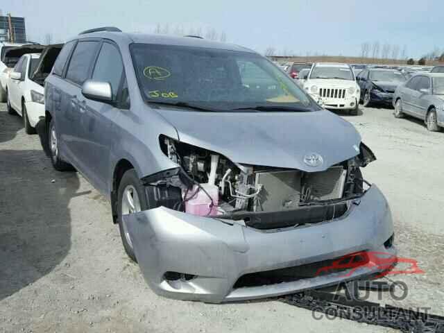 TOYOTA SIENNA 2015 - 5TDKK3DC9FS605603