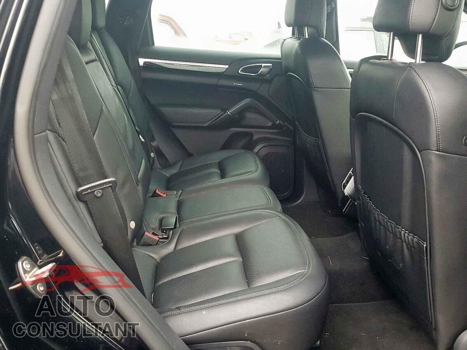 PORSCHE CAYENNE 2016 - 5YFBURHE4JP830165